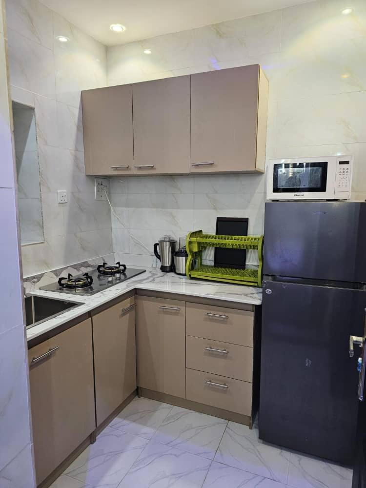 Vhs Vinchee Suites ลากอส ภายนอก รูปภาพ