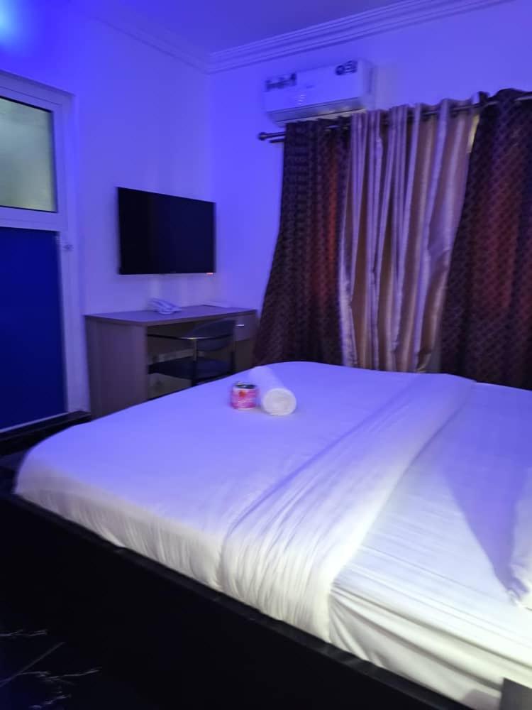 Vhs Vinchee Suites ลากอส ภายนอก รูปภาพ