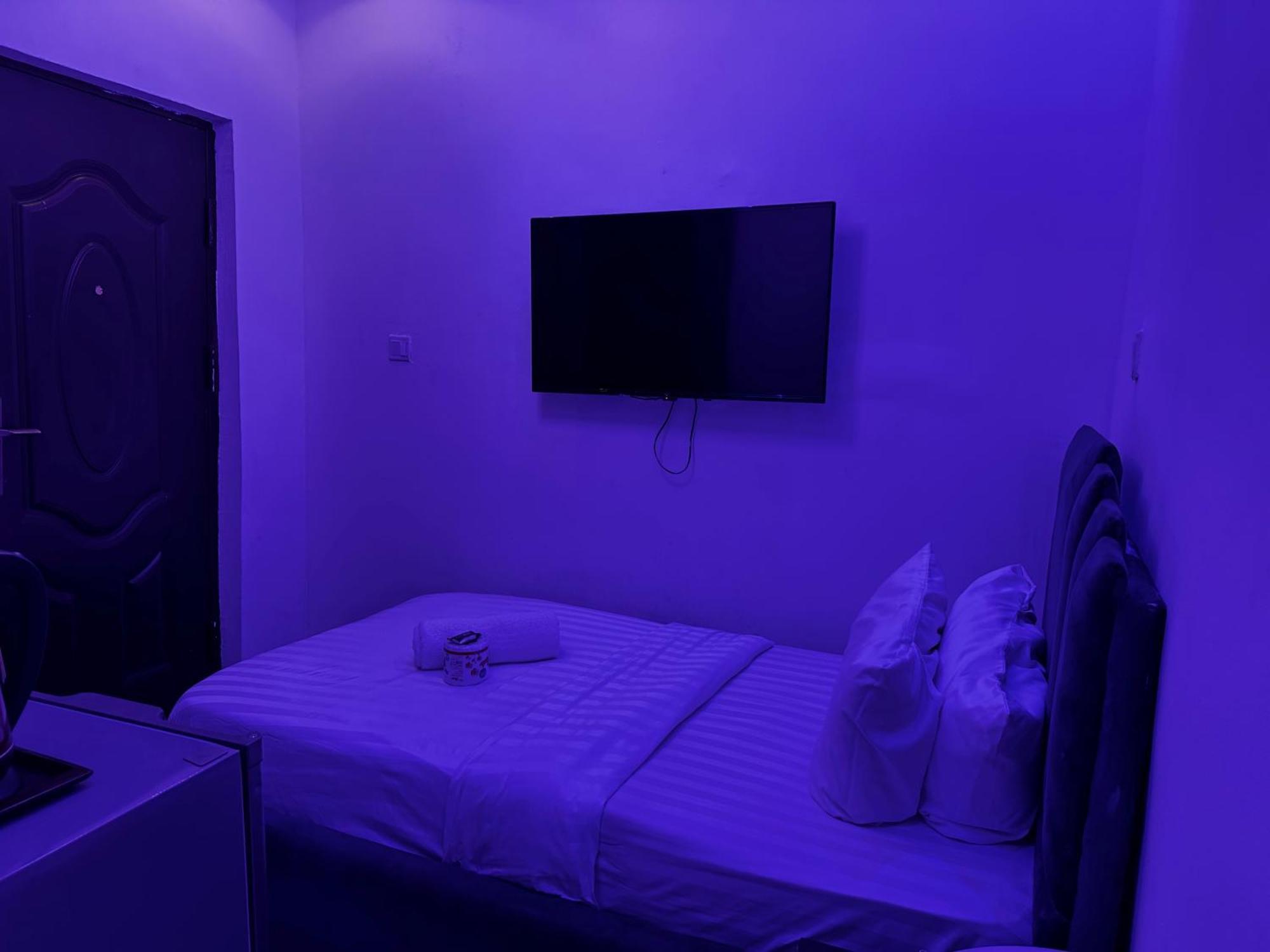 Vhs Vinchee Suites ลากอส ภายนอก รูปภาพ
