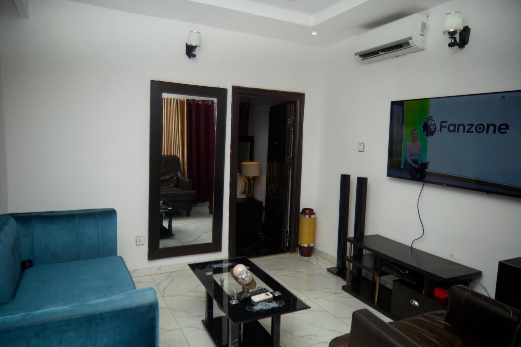 Vhs Vinchee Suites ลากอส ภายนอก รูปภาพ